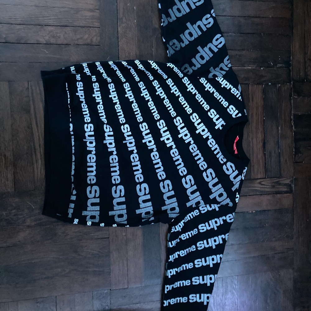 Supreme Sweatshirt